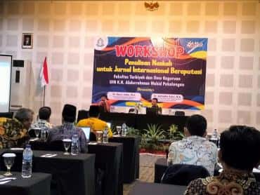 Puluhan Dosen FTIK Ikuti Workshop Penulisan Naskah Jurnal Internasional
