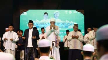 UIN Gus Dur Bersholawat Bersama Habib Ali Zainal Abidin Assegaf dan Majelis Az-Zahir Pekalongan