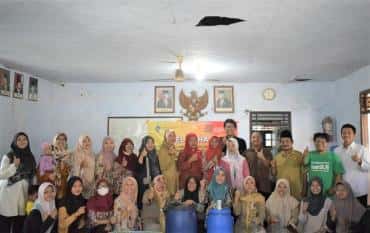 Atasi Permasalahan Sampah Rumah Tangga, Dosen FEBI UIN Gus Dur Berikan Pelatihan dengan Konsep Zero Waste