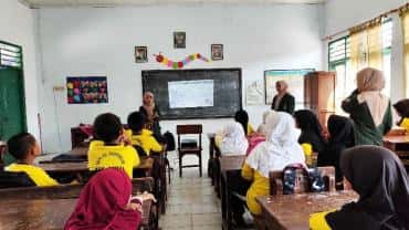 Mahasiswa KKN UIN Gus Dur Kelompok 48 Lakukan Aksi Gerakan Literasi Digital Dalam Menghadapi Era Society 5.0