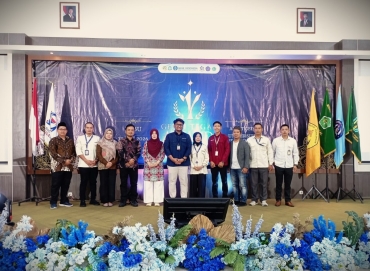 Wakil Rektor III UIN Gus Dur Pekalongan Hadiri Penutupan Awardee Beasiswa Bank Indonesia 2025 - 2026