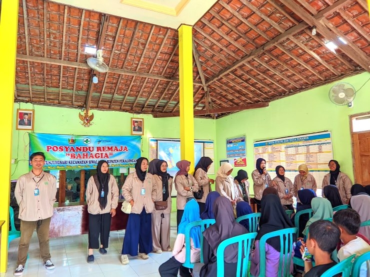 Mahasiswa KKN UIN Gus Dus Gelar Sekolah Alternatif Bagi Anak-anak dan Remaja Desa Tunjungsari