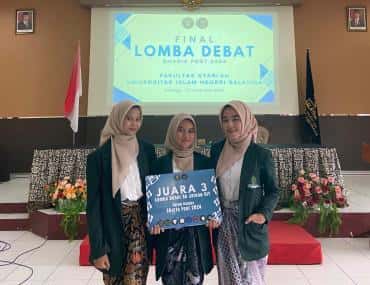 Tim Debat Fakultas Syariah UIN Gus Dur Raih Juara 3 di Sharia Fest 2024