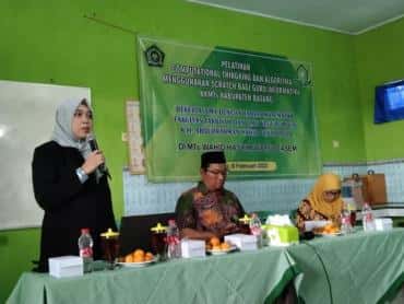 Dosen UIN Gus Dur Kenalkan Penggunaan Scratch Bagi Guru MTs Kabupaten Batang