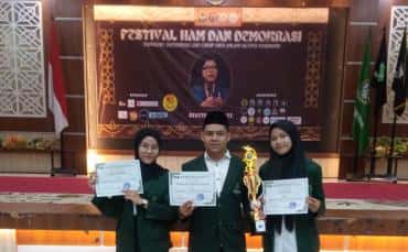 Kontingen Fakultas Syariah UIN Gus Dur Pekalongan Raih Juara I Lomba Karya Tulis Ilmiah Tingkat Nasional