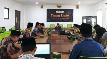 CDC UIN Gus Dur Gelar Launching Tracer Study 2024