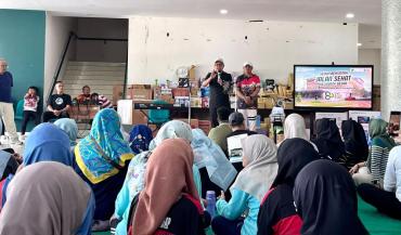 Semangat HAB Kemenag RI, UIN Gus Dur Pekalongan Gelar Senam Bersama hingga Jalan Sehat