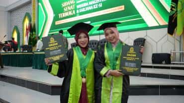 Dua Mahasiswa UIN Gus Dur Pekalongan Diwisuda Tanpa Skripsi Berkat Publikasi di Jurnal SINTA 2
